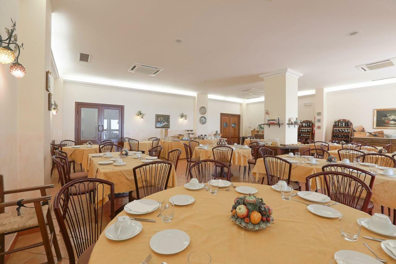 Pigna D'Oro Country Hotel Santo Stefano Quisquina Exterior foto