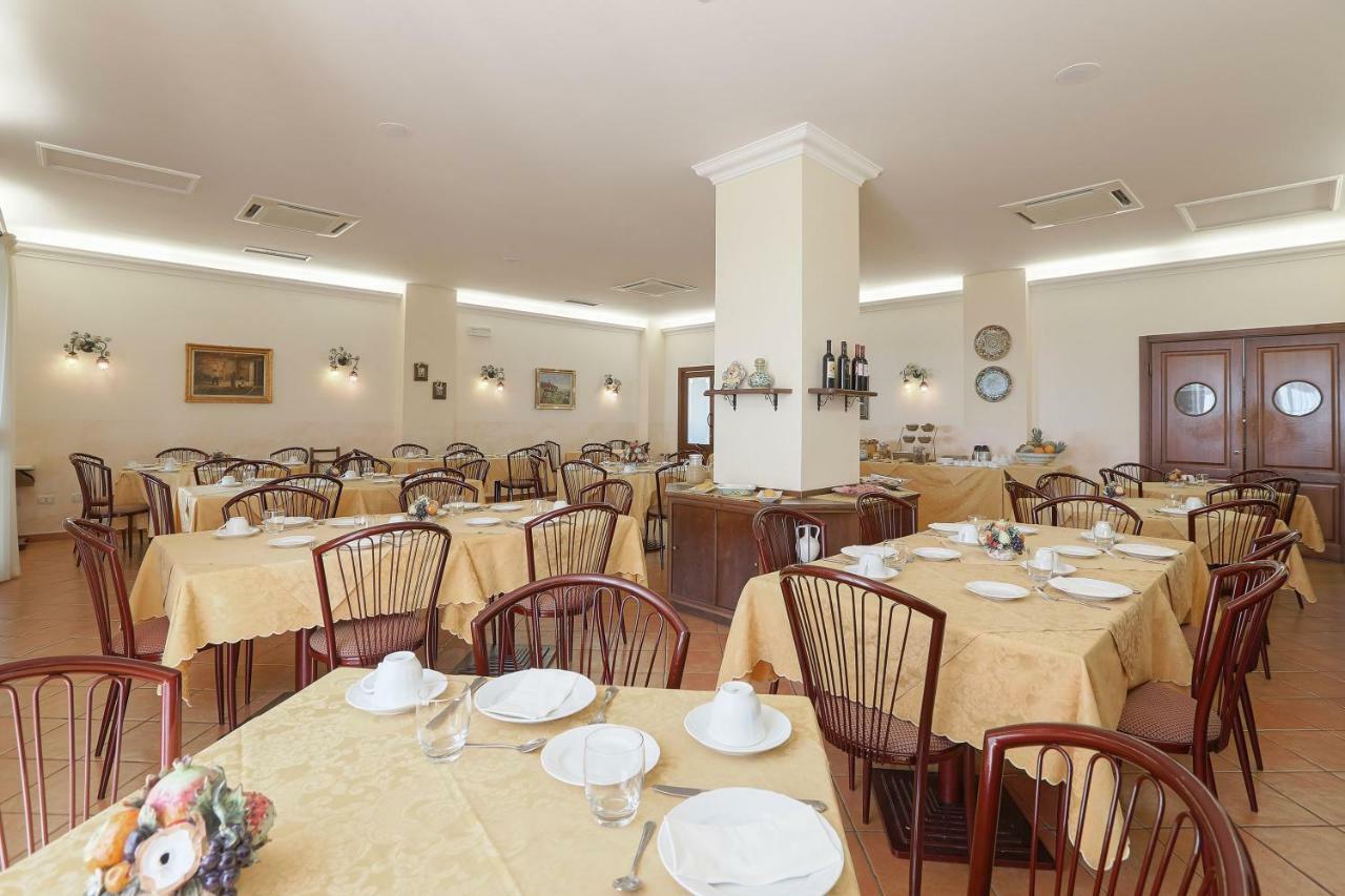 Pigna D'Oro Country Hotel Santo Stefano Quisquina Exterior foto